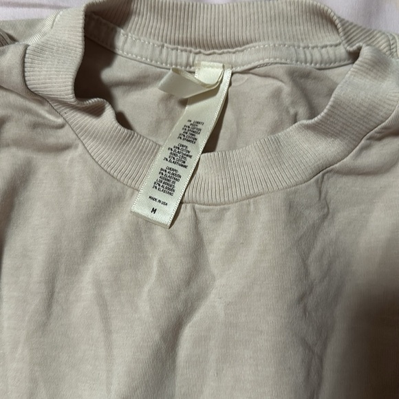 Skims - Picture 4 of 5